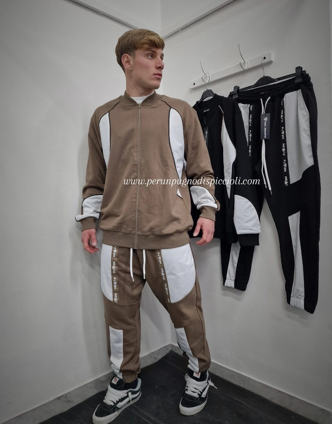 Tuta Paul Diamond art: denver