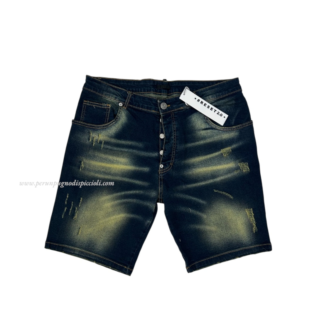 Shorts Reset 2.0 art: DSQ Onassis