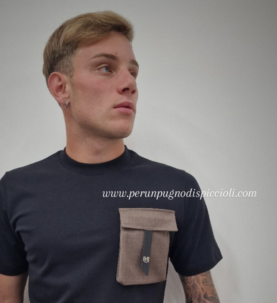 T-shirt Reset 2.0 con taschino