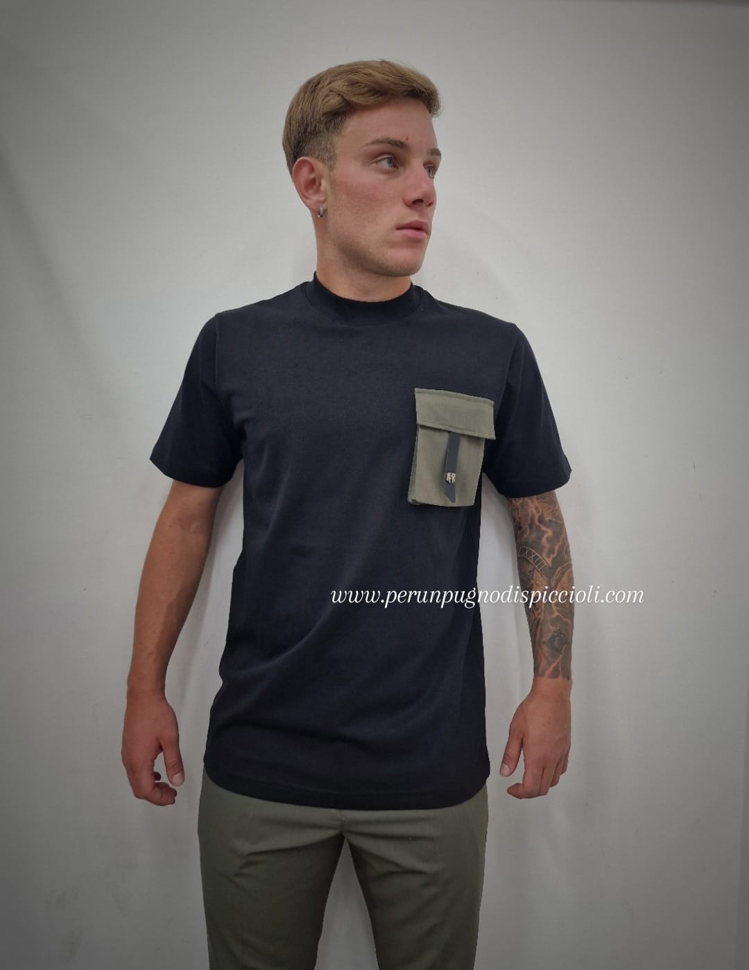 T-shirt Reset 2.0 con taschino