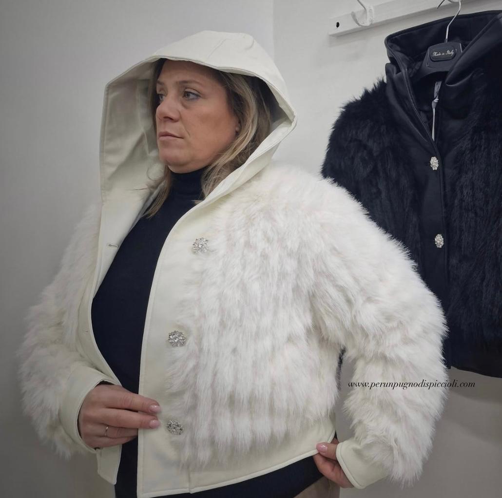 Pelliccia con bottoni gioiello Trendy-ing art: 8672