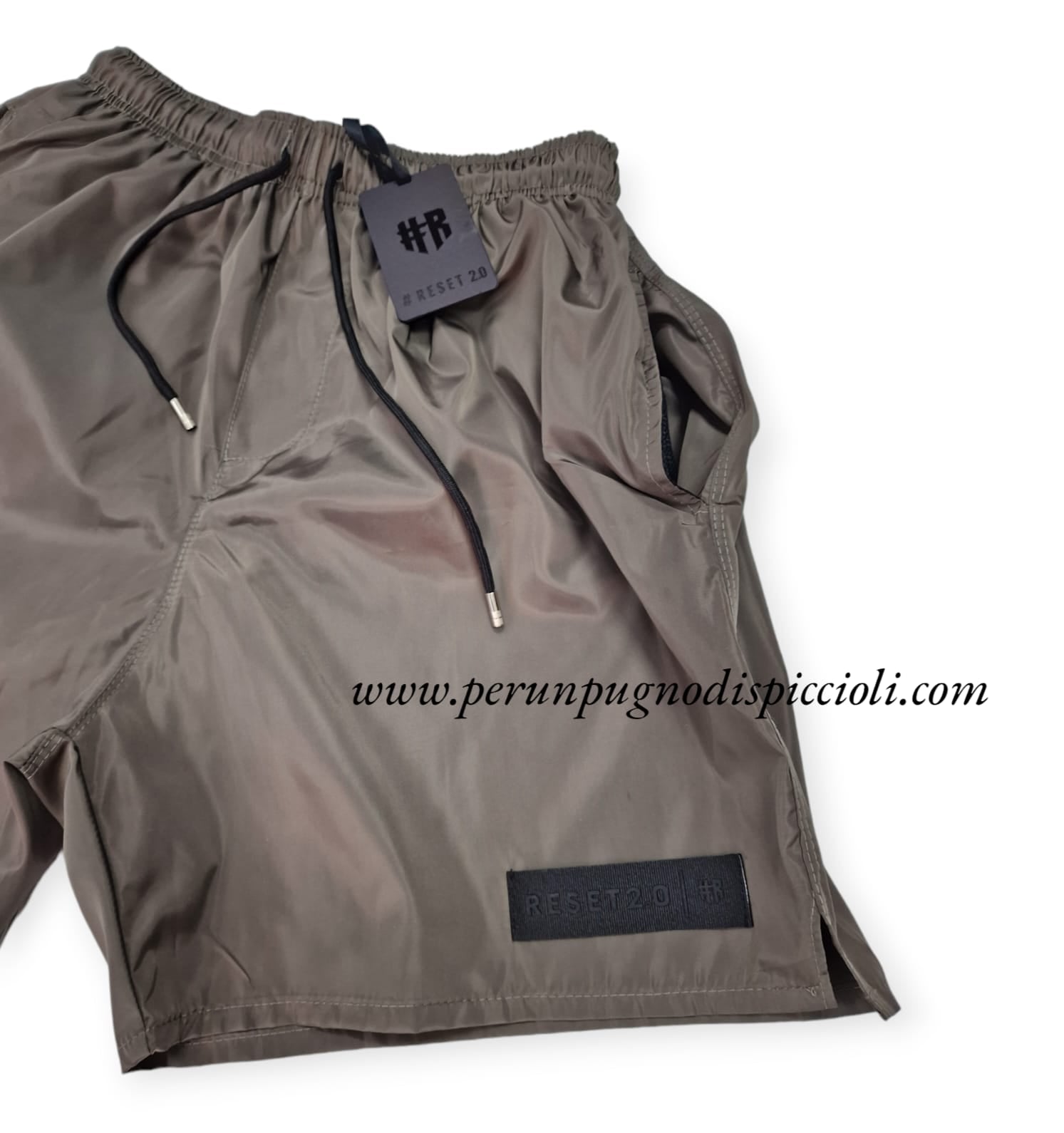 Costume Reset con targhetta