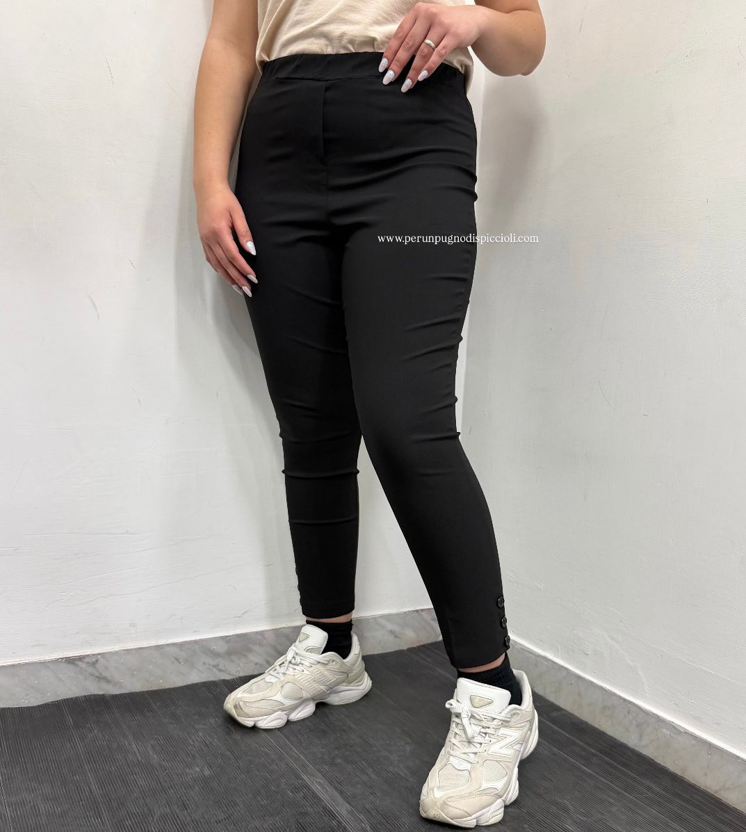 Pantalone Ciliegina/Moda più con bottoni alla caviglia