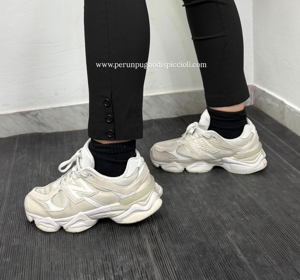 Pantalone Ciliegina/Moda più con bottoni alla caviglia