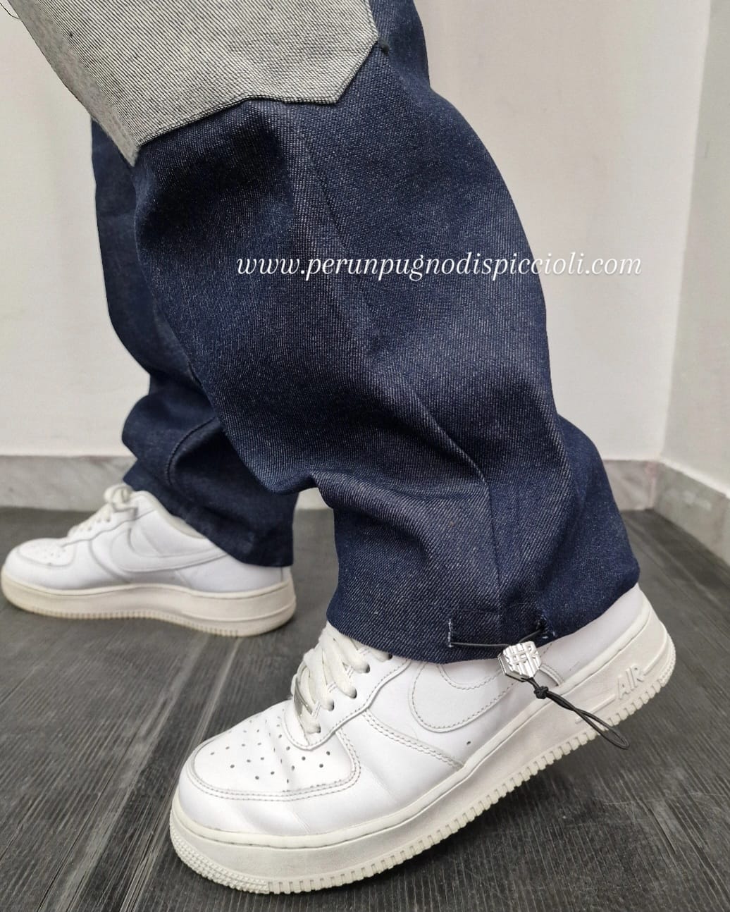 Coordinato Reset 2.0 in jeans art: tasca rovescio