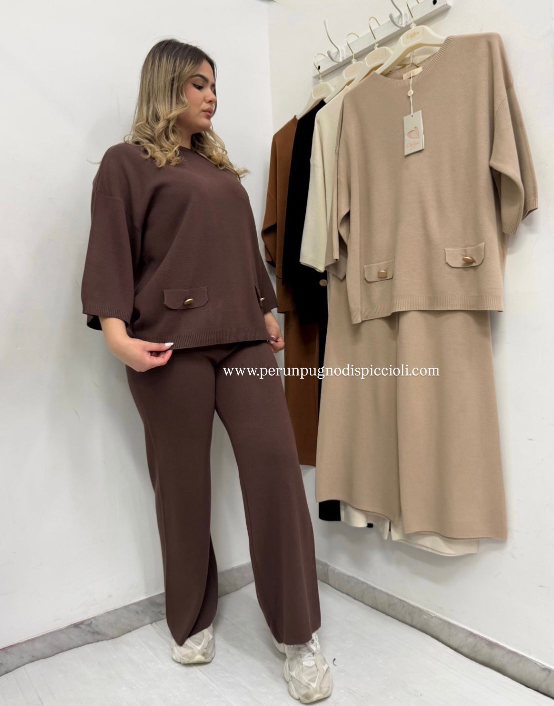 Completo Chika art: 8301